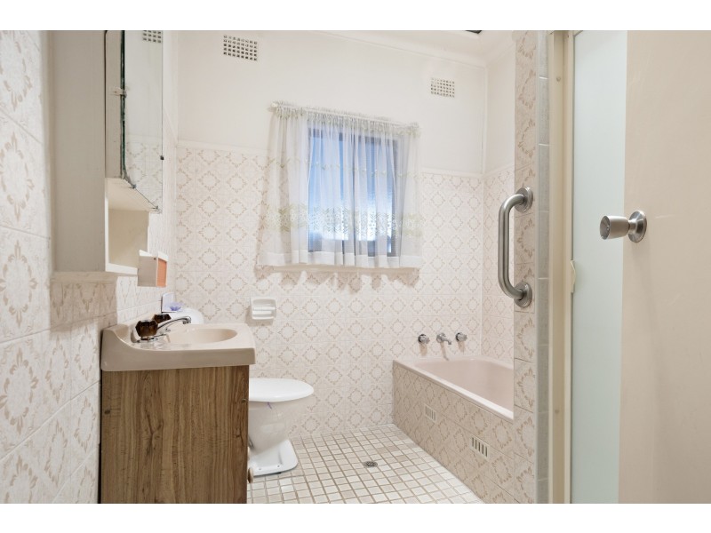 39 Kurrajong Crescent, Blacktown NSW 2148