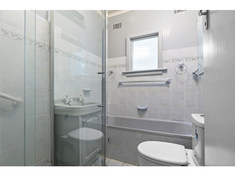 17 Cornock Avenue, Toongabbie NSW 2146