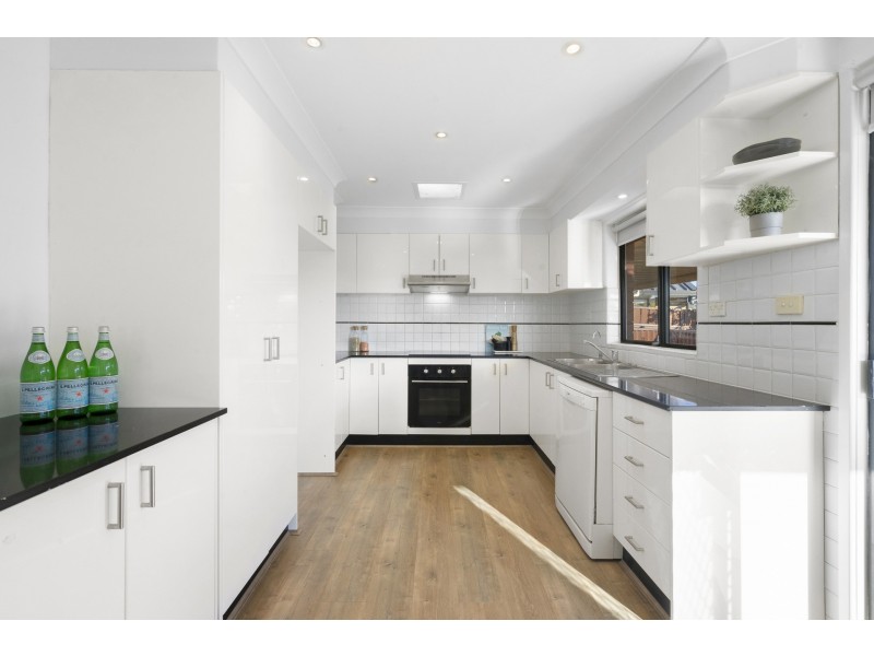 222 & 222a Banks Drive, St Clair NSW 2759