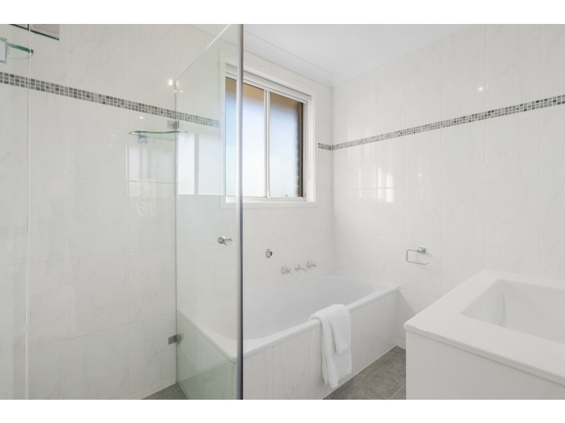 222 & 222a Banks Drive, St Clair NSW 2759