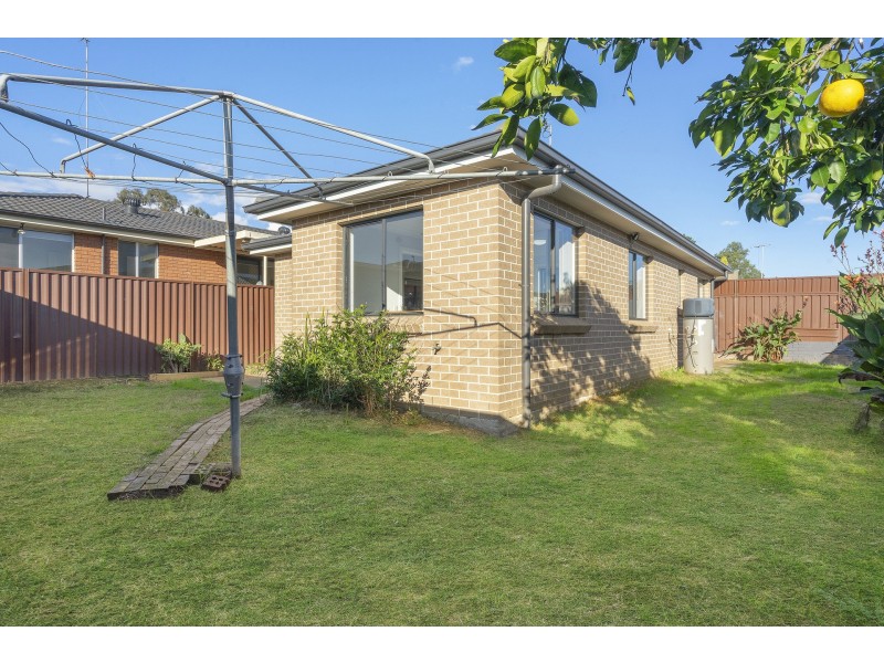 222 & 222a Banks Drive, St Clair NSW 2759