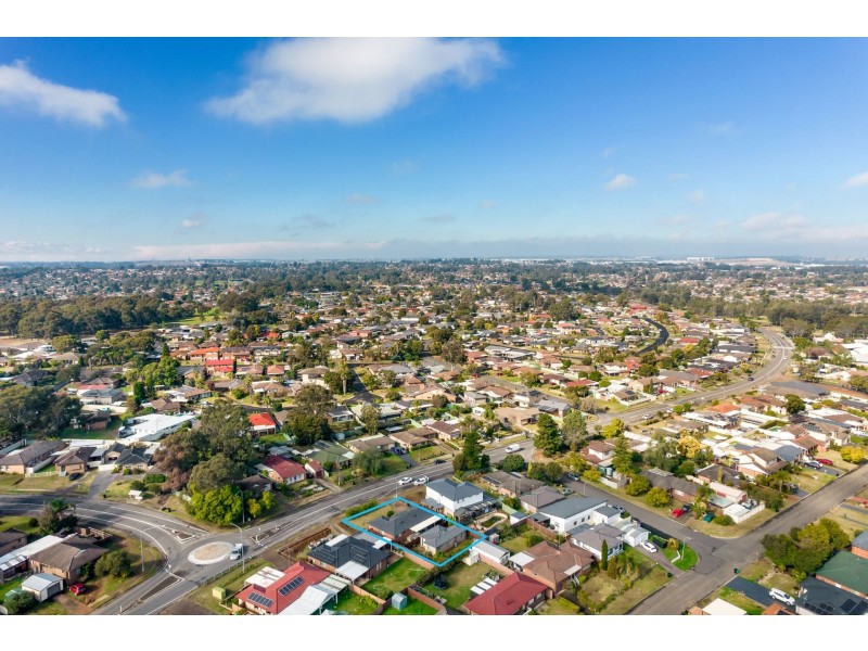 222 & 222a Banks Drive, St Clair NSW 2759