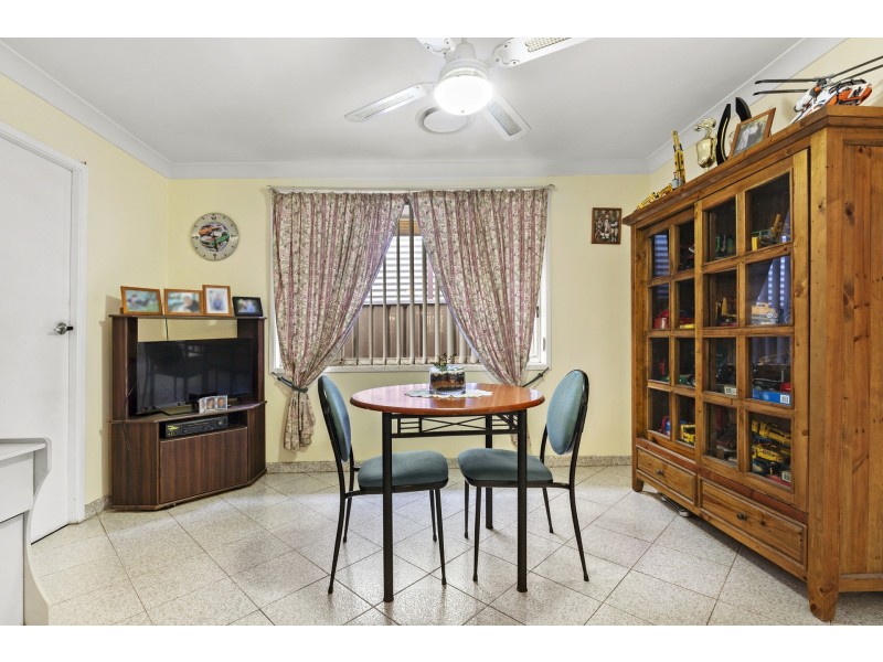 27 Elwood Crescent, Quakers Hill NSW 2763