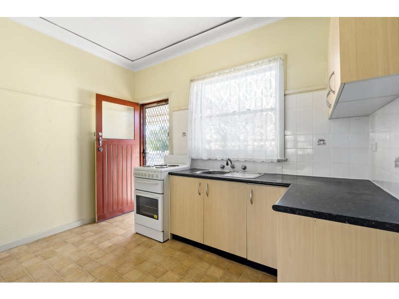 39 Tulloch Street, Blacktown NSW 2148