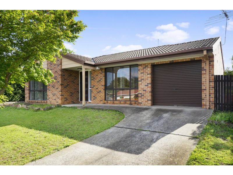 142 Swallow Drive, Erskine Park NSW 2759