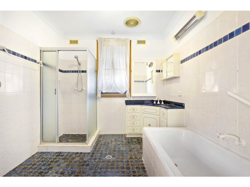 2 Flint Avenue, Penrith NSW 2750