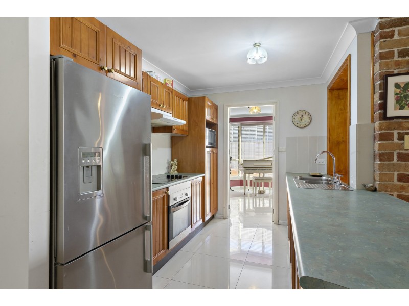 8 Shelley Crescent, Blacktown NSW 2148