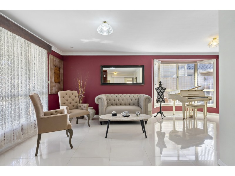 8 Shelley Crescent, Blacktown NSW 2148