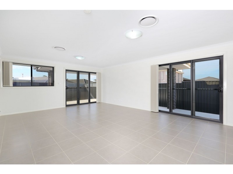 4a Eade Street, Oran Park NSW 2570
