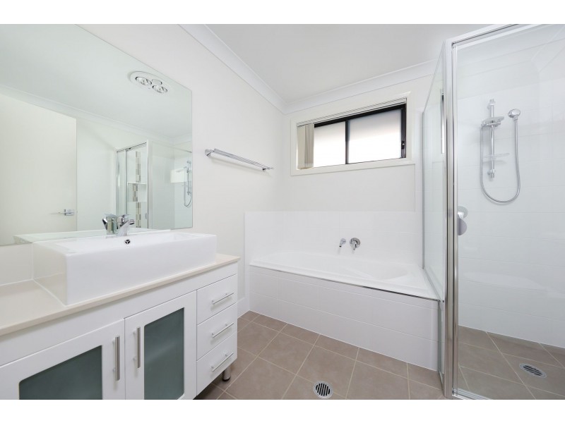 4a Eade Street, Oran Park NSW 2570