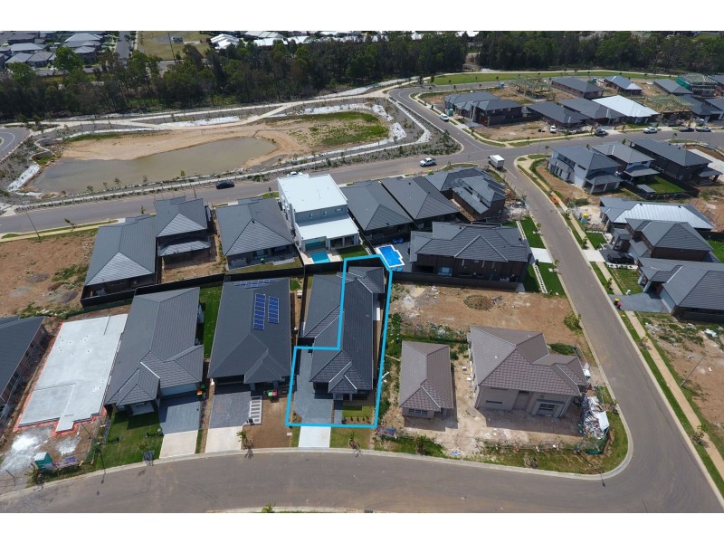 4a Eade Street, Oran Park NSW 2570
