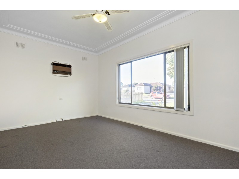 43 Killarney Avenue, Blacktown NSW 2148