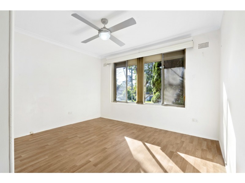 4 Burnie Street, Blacktown NSW 2148