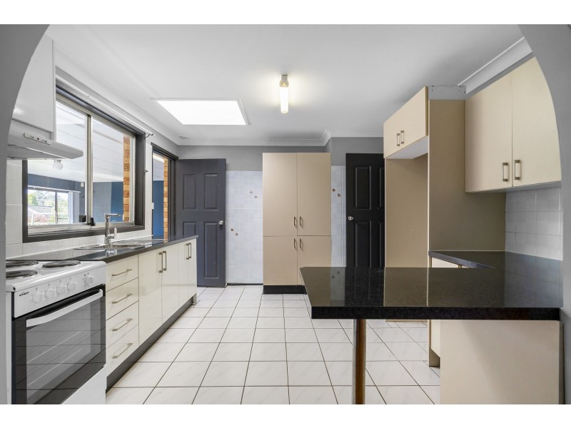 2 Roa Place, Blacktown NSW 2148