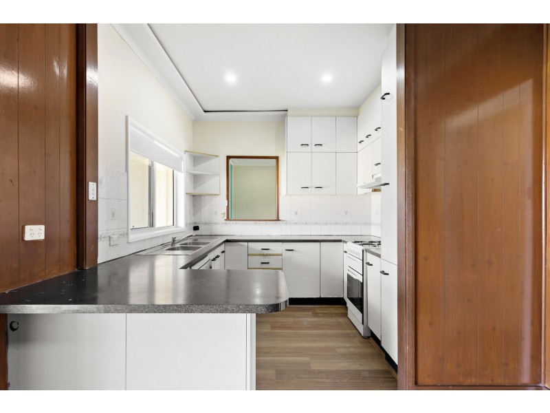 8 Collins Street, Seven Hills NSW 2147