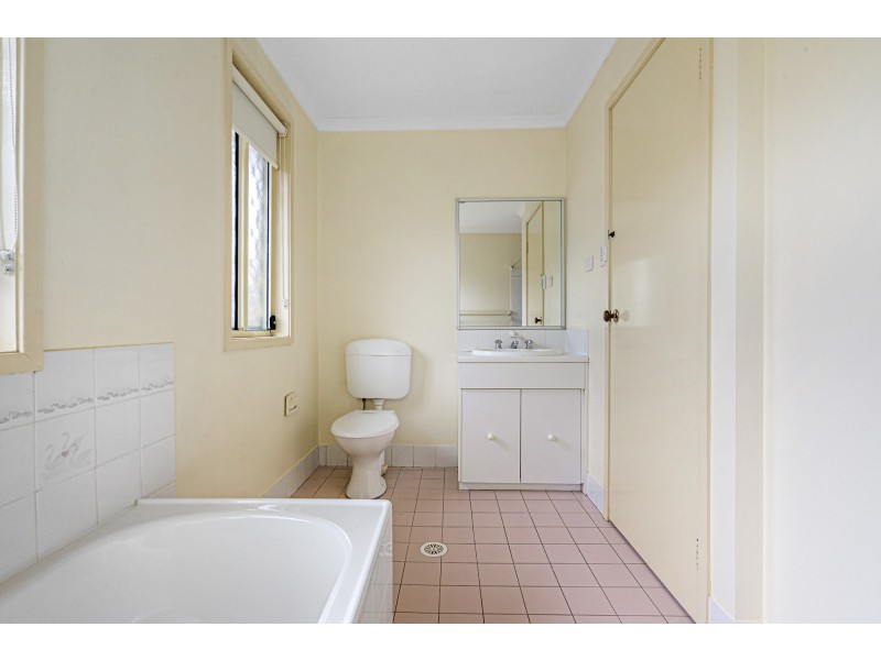 11a Ollier Crescent, Prospect NSW 2148