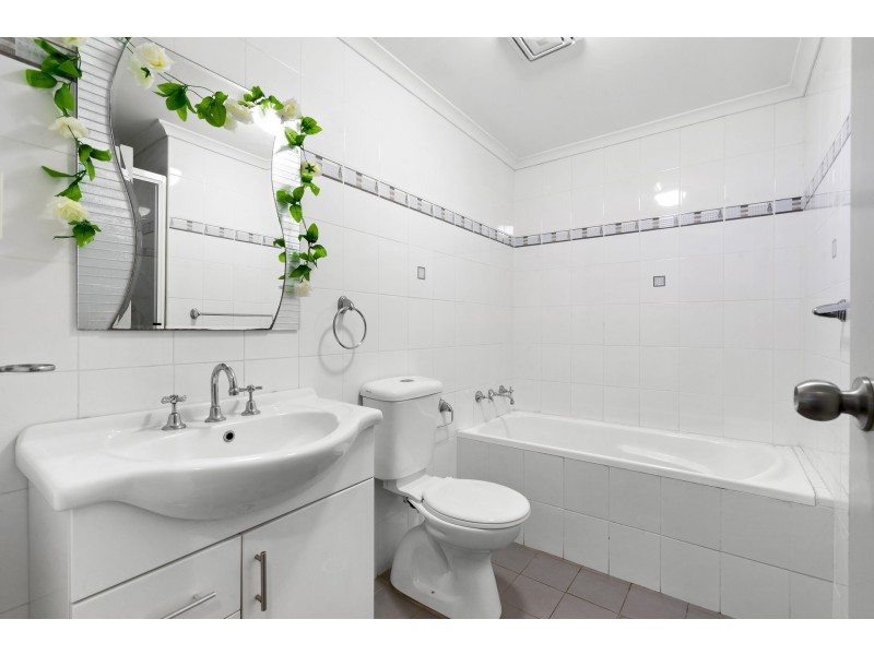 16/24-28 First Avenue, Blacktown NSW 2148