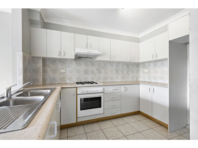 6/2-4 Fourth Avenue, Blacktown NSW 2148