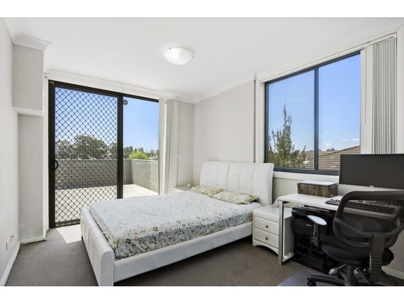 15/12 Clifton Street, Blacktown NSW 2148