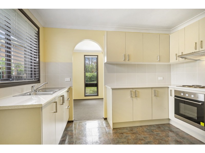 2 Pentland Street, Quakers Hill NSW 2763