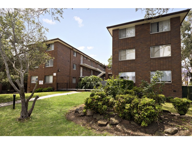 9/9-11 Santley Crescent, Kingswood NSW 2747