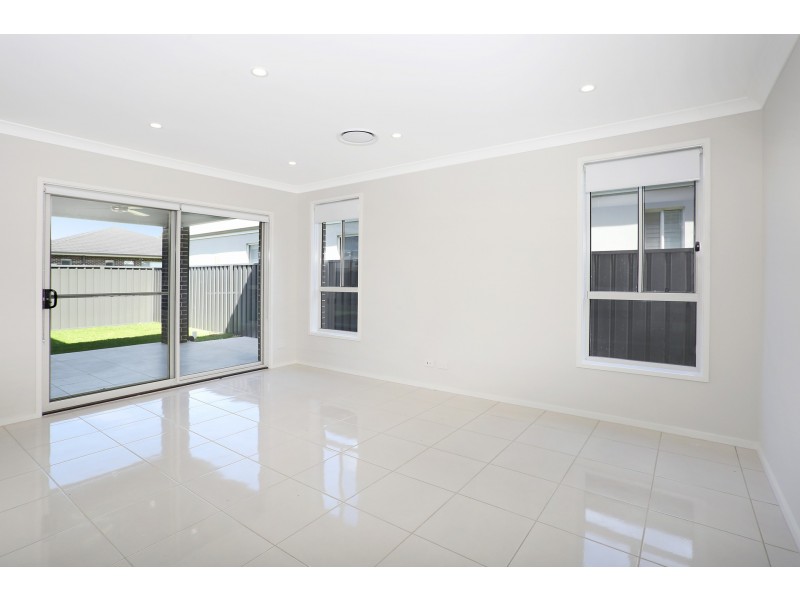 55 Pandorea Street, Claremont Meadows NSW 2747