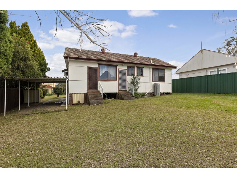 33 Leslie Street, Blacktown NSW 2148