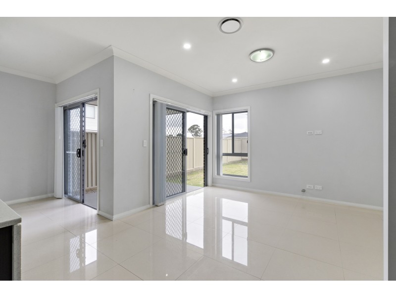 52 Waring Crescent, Plumpton NSW 2761