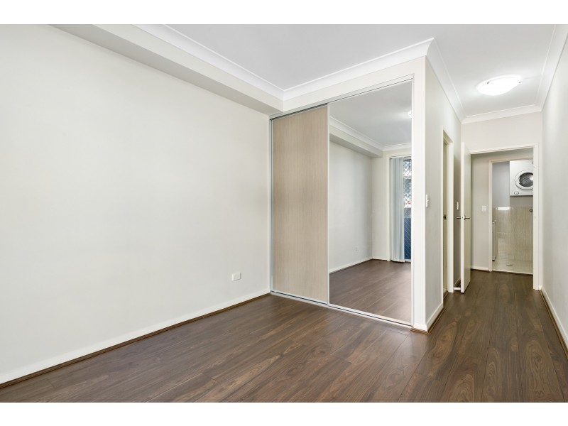 102/8B Myrtle Street, Prospect NSW 2148