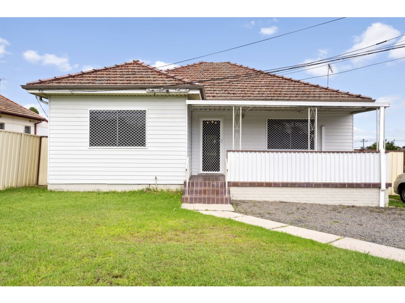 33 Balmoral Street, Blacktown NSW 2148