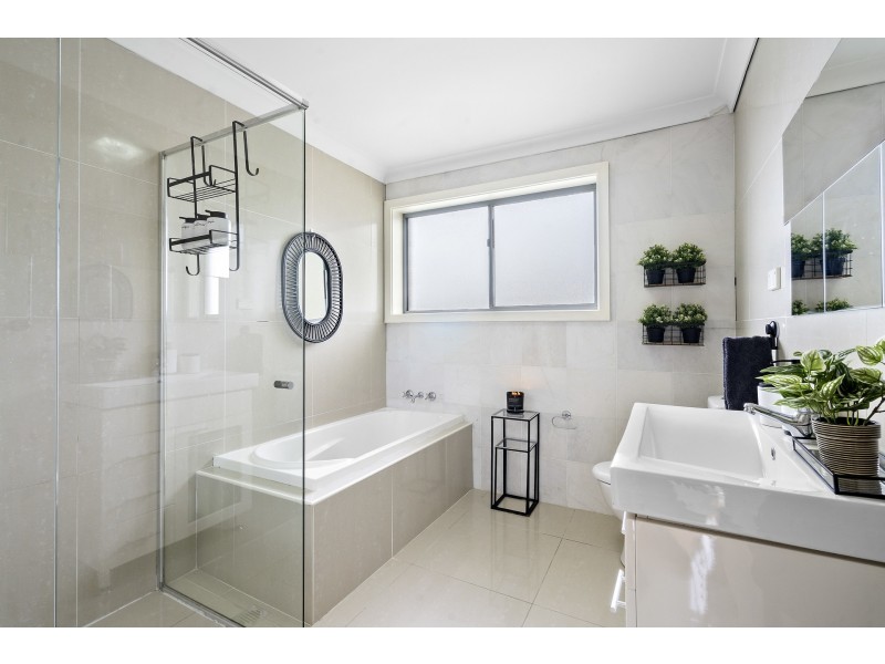 1 Biana Street, Pemulwuy NSW 2145