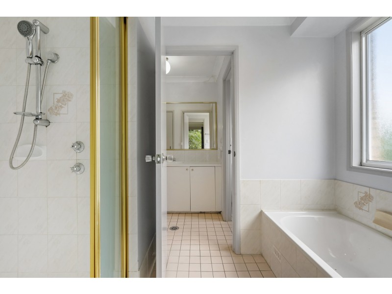 4 Alt Place, Doonside NSW 2767