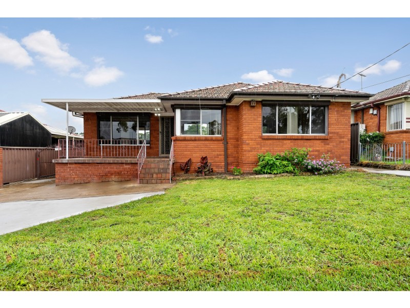 153 Lucretia Road, Seven Hills NSW 2147