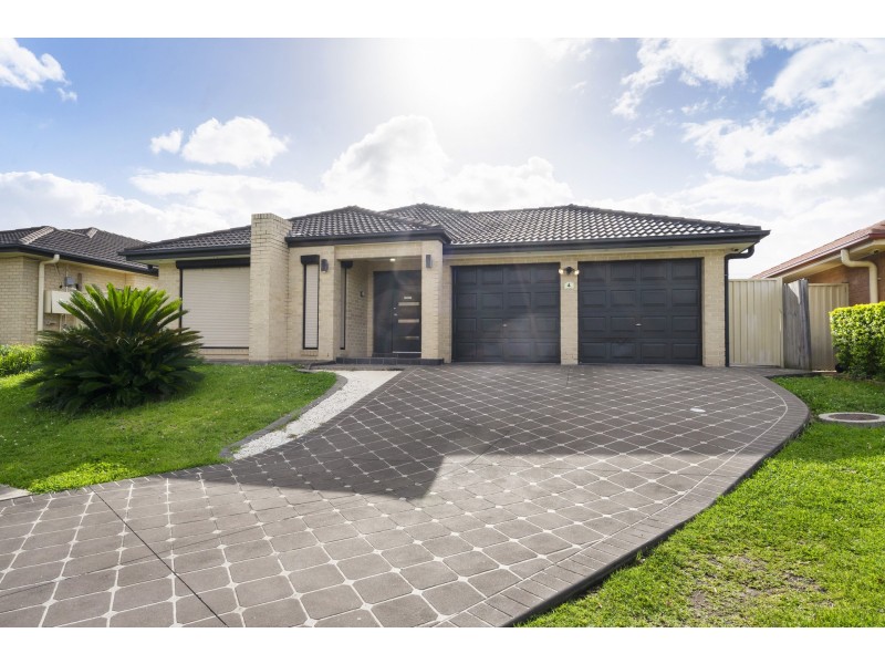 4 Correa Close, Woodcroft NSW 2767