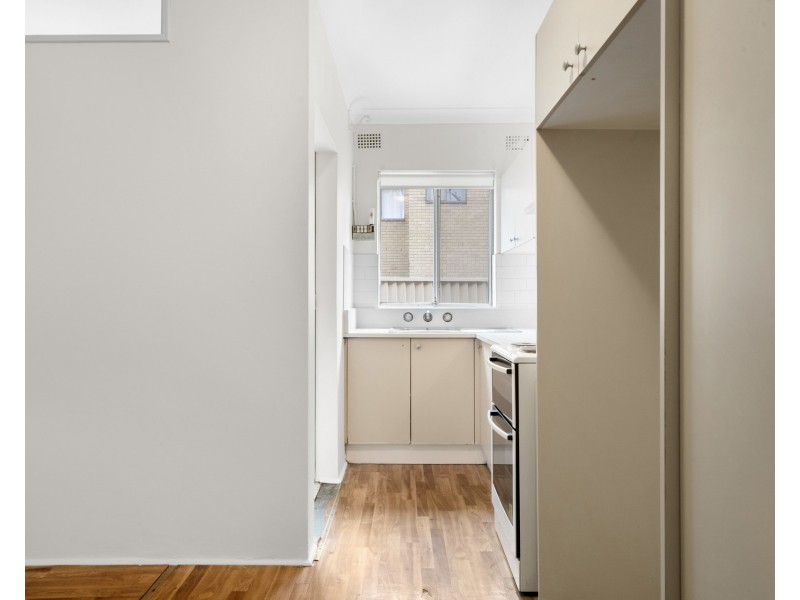 1/34 Treves Street, Merrylands NSW 2160