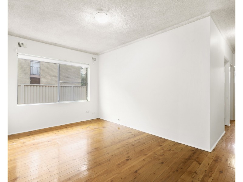 1/34 Treves Street, Merrylands NSW 2160