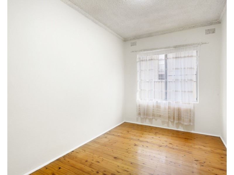 1/34 Treves Street, Merrylands NSW 2160