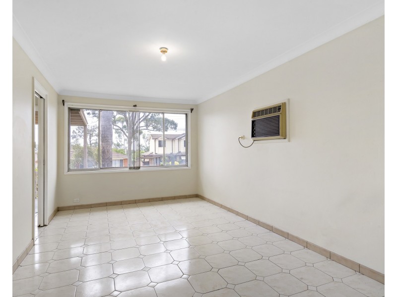 37 Ollier Crescent, Prospect NSW 2148