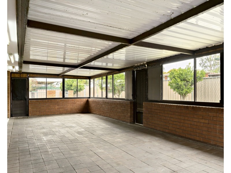 37 Ollier Crescent, Prospect NSW 2148