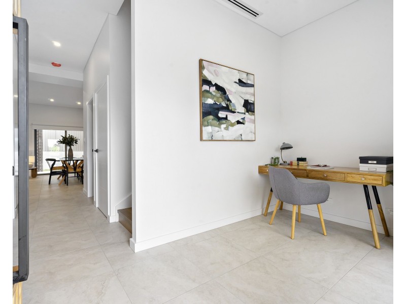 12 Phillip Street, Seven Hills NSW 2147