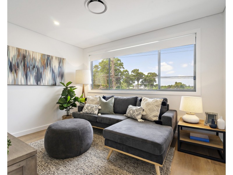 12 Phillip Street, Seven Hills NSW 2147