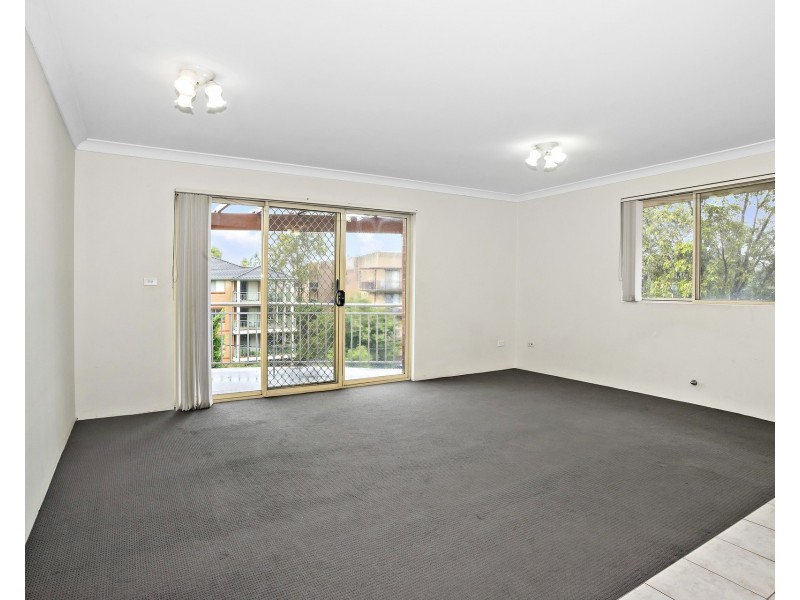 25/8-10 Fourth Avenue, Blacktown NSW 2148