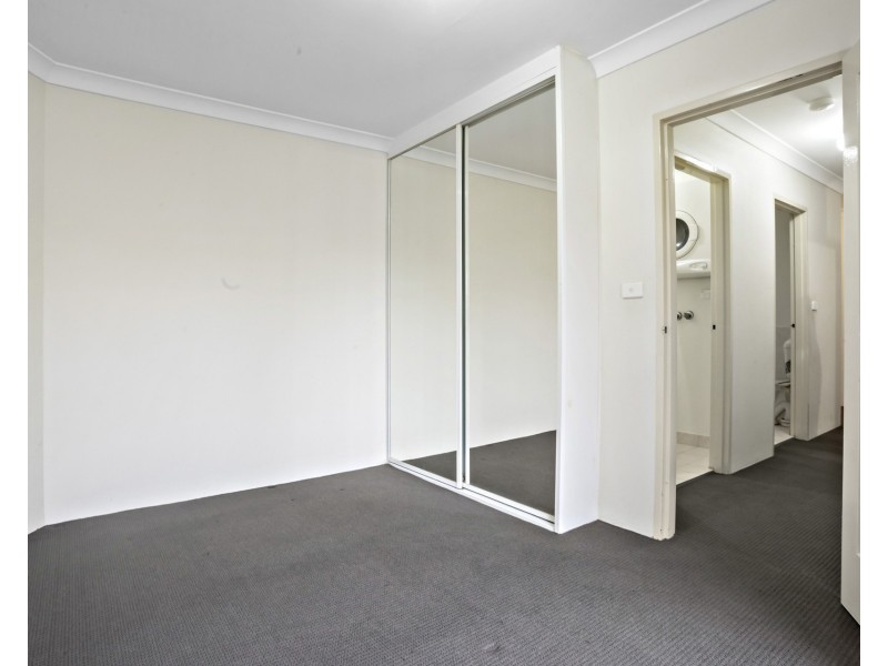 25/8-10 Fourth Avenue, Blacktown NSW 2148