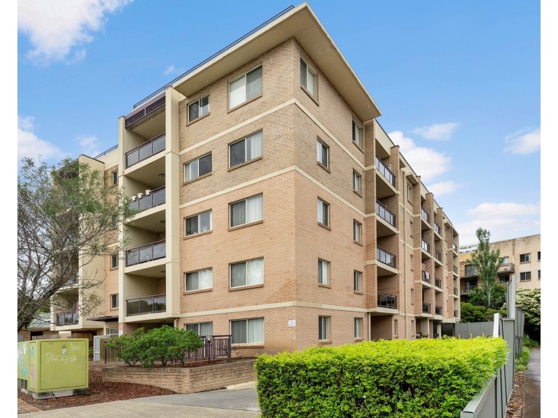 3/2-4 Fifth Avenue, Blacktown NSW 2148