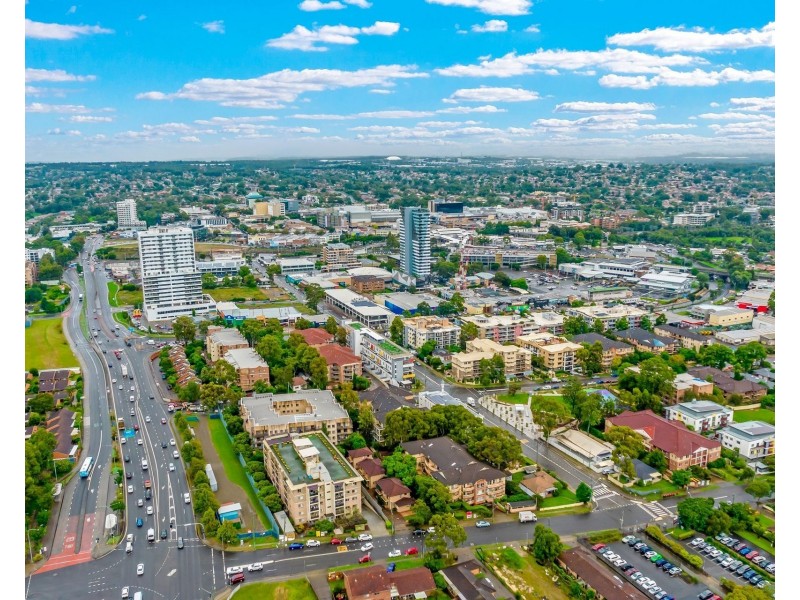 3/2-4 Fifth Avenue, Blacktown NSW 2148