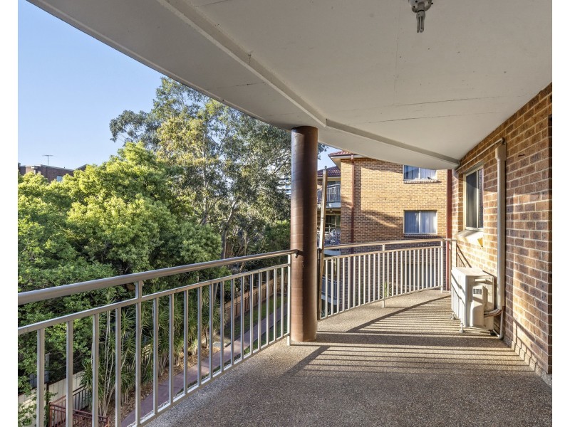 15/8-10 Fourth Avenue, Blacktown NSW 2148