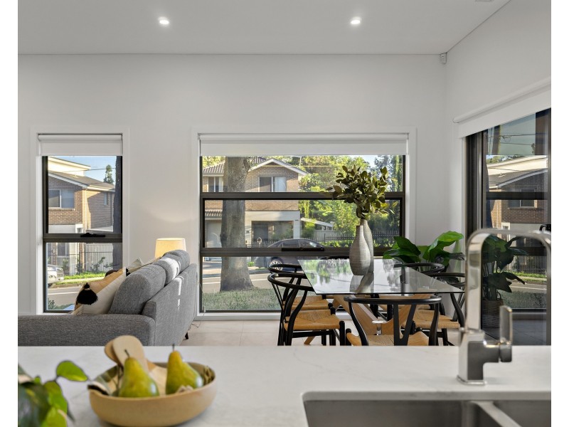 1A Barbara Boulevarde, Seven Hills NSW 2147