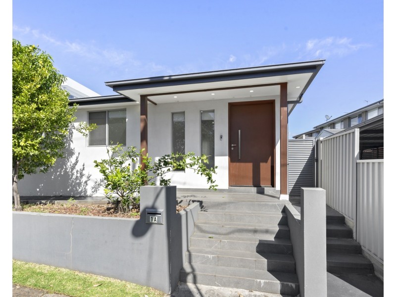 1A Emma Crescent, Constitution Hill NSW 2145