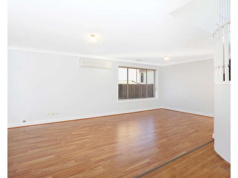 8 Medici Place, Glenwood NSW 2768