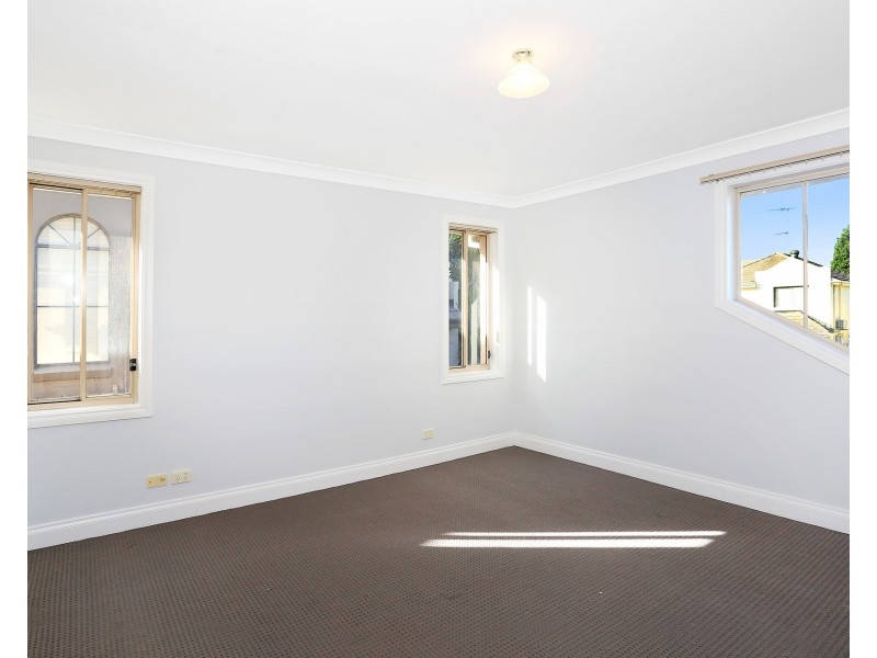 8 Medici Place, Glenwood NSW 2768